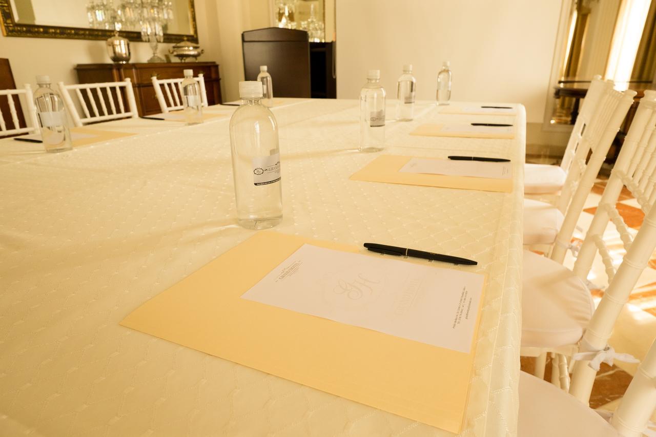 Grand Hotel Tepatitlan Екстериор снимка