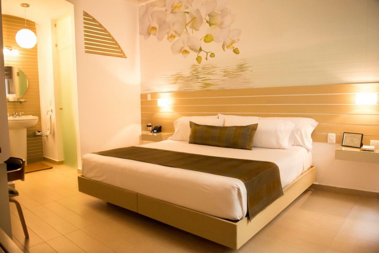 Grand Hotel Tepatitlan Екстериор снимка
