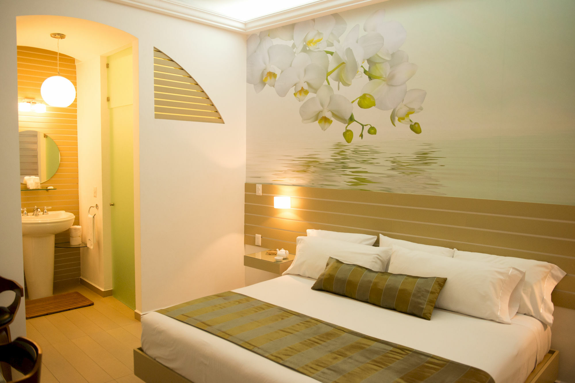 Grand Hotel Tepatitlan Екстериор снимка